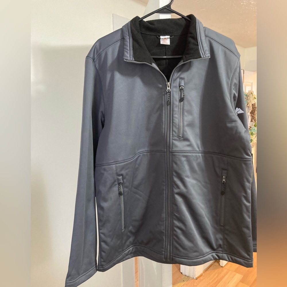 NWTS Mens  Softshell Jacket